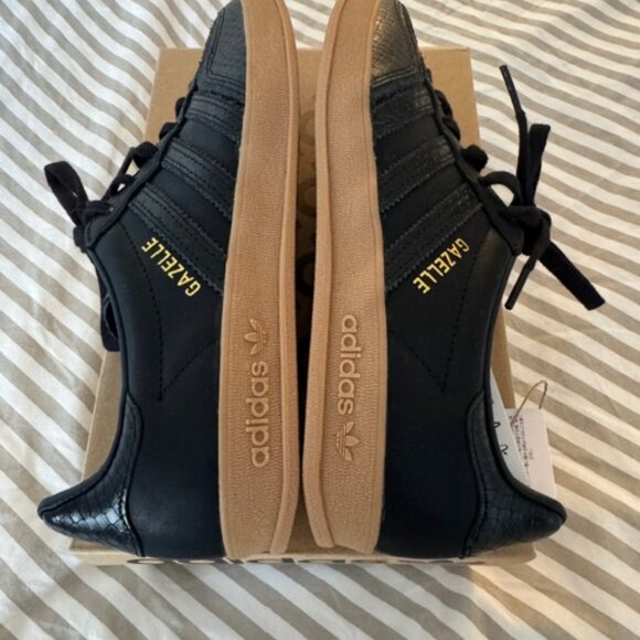 Authentic Adidas Gazelle Black Gum NIB - Picture 5 of 8